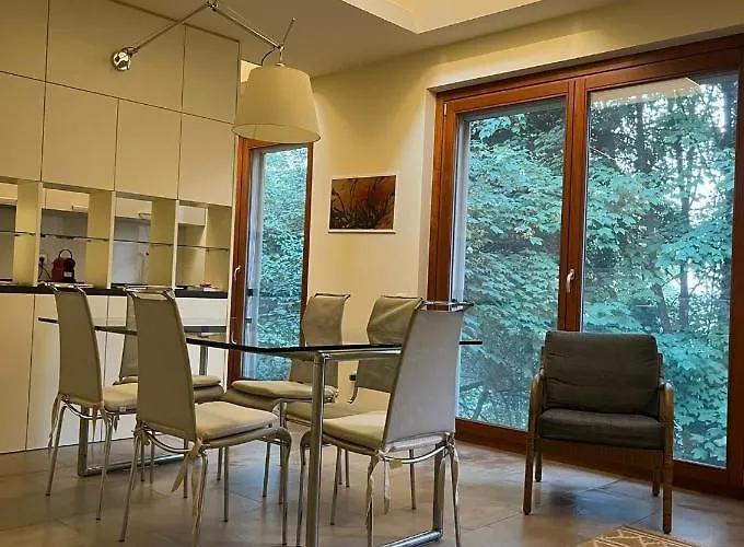 Verde Rame In Citta' Alta Con Garage Charme E Relax Апартаменты