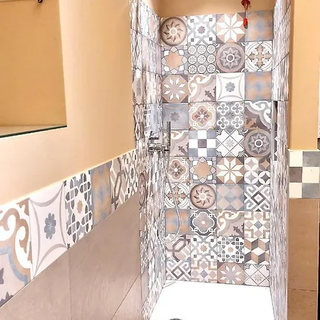 Verde Rame In Citta' Alta Con Garage Charme E Relax *